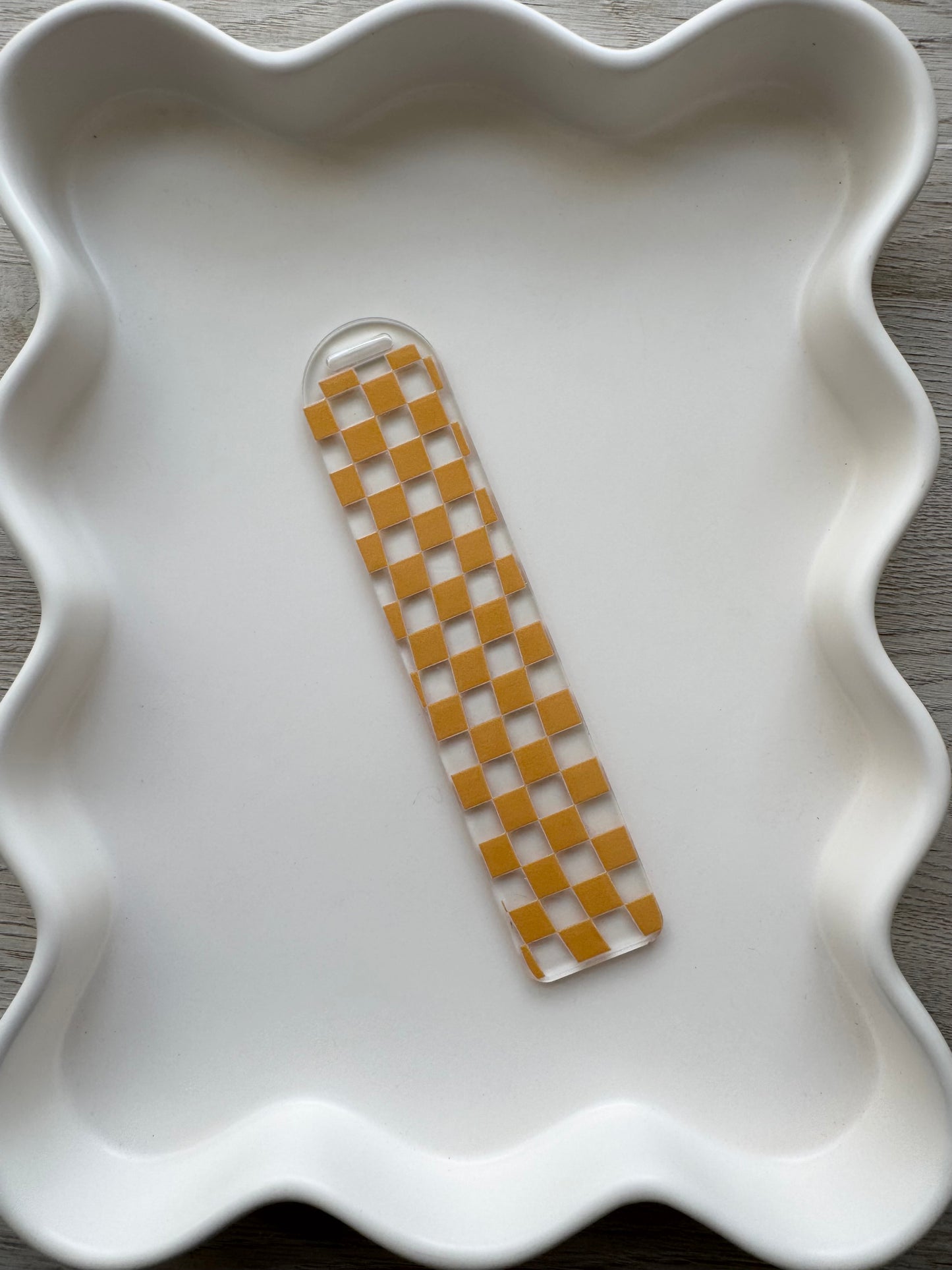 Wavy Checkered Bookmark - Orange